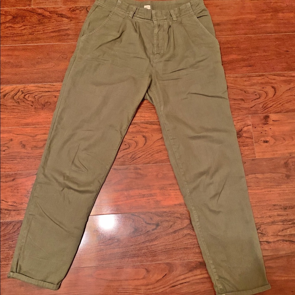 High waist olive pants